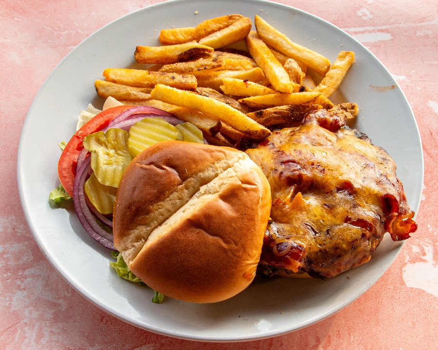 Tennessean Burger & FF.