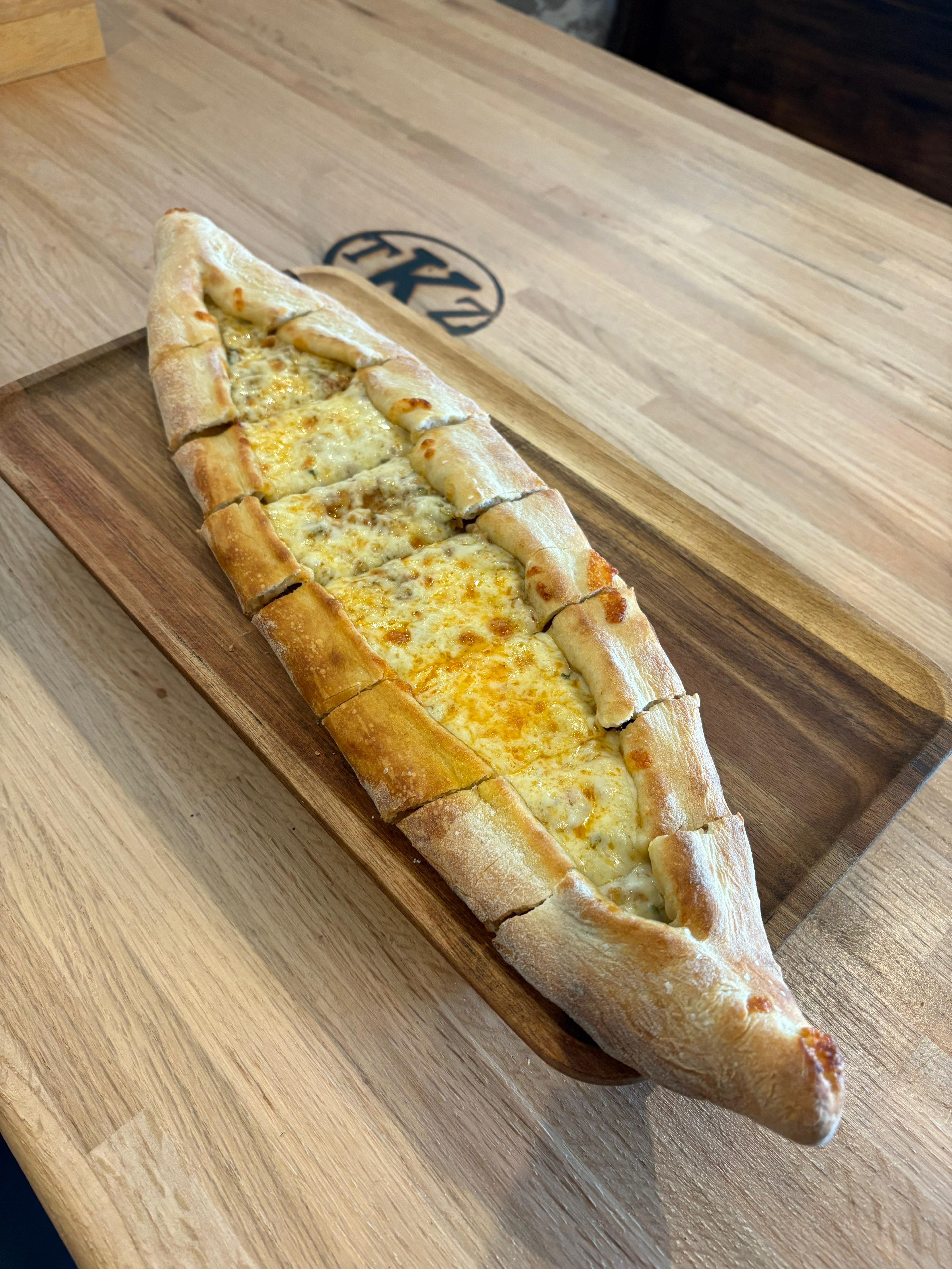 Pide Kiymali (Ground BEEF).