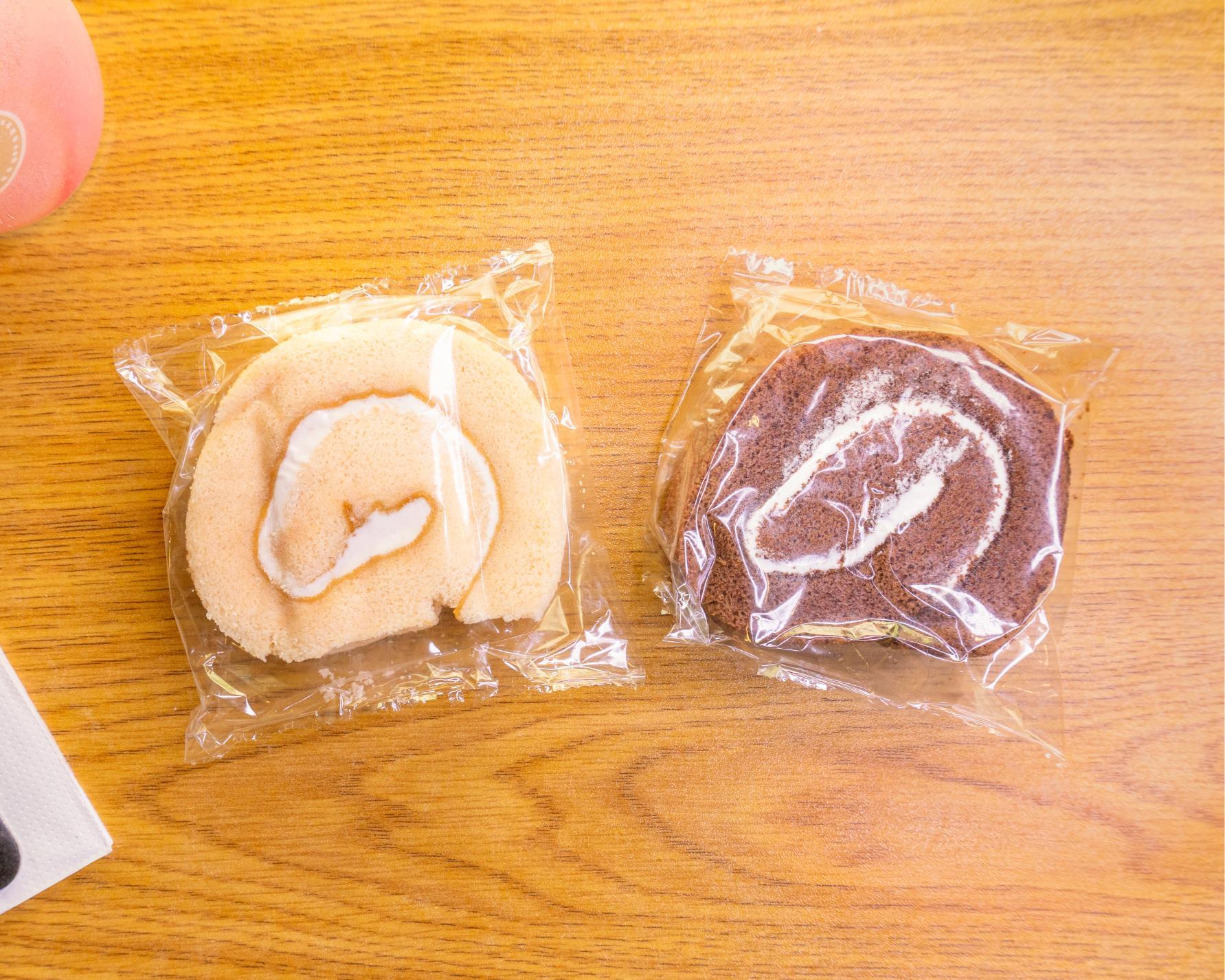 Roll Cake.