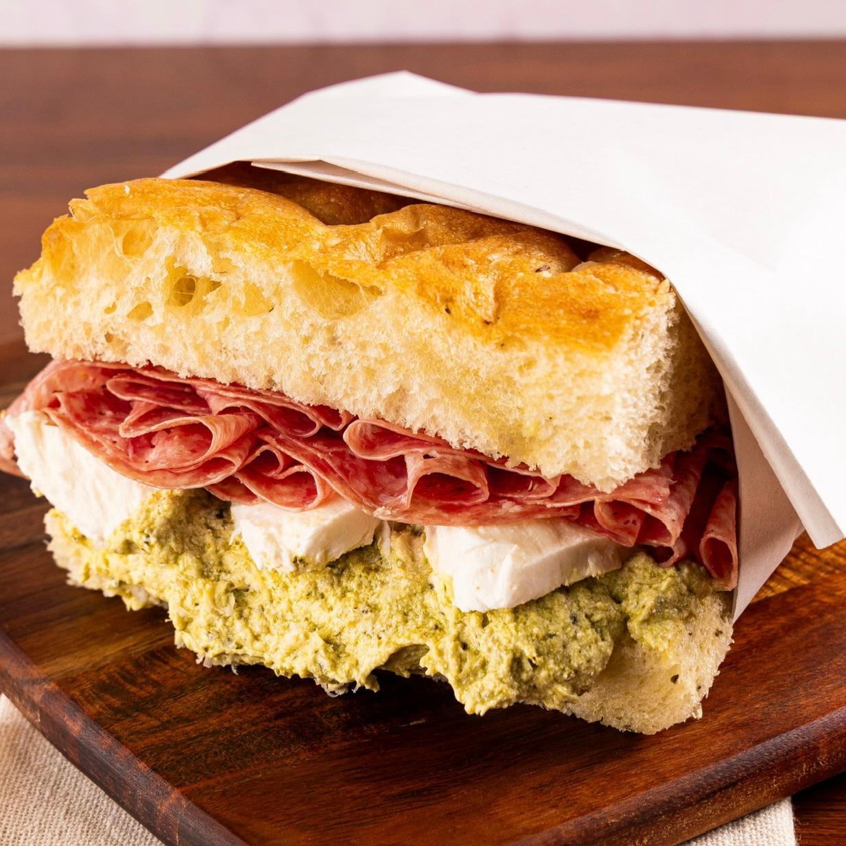 9. SALAMI - DEMARCHI PANINO.