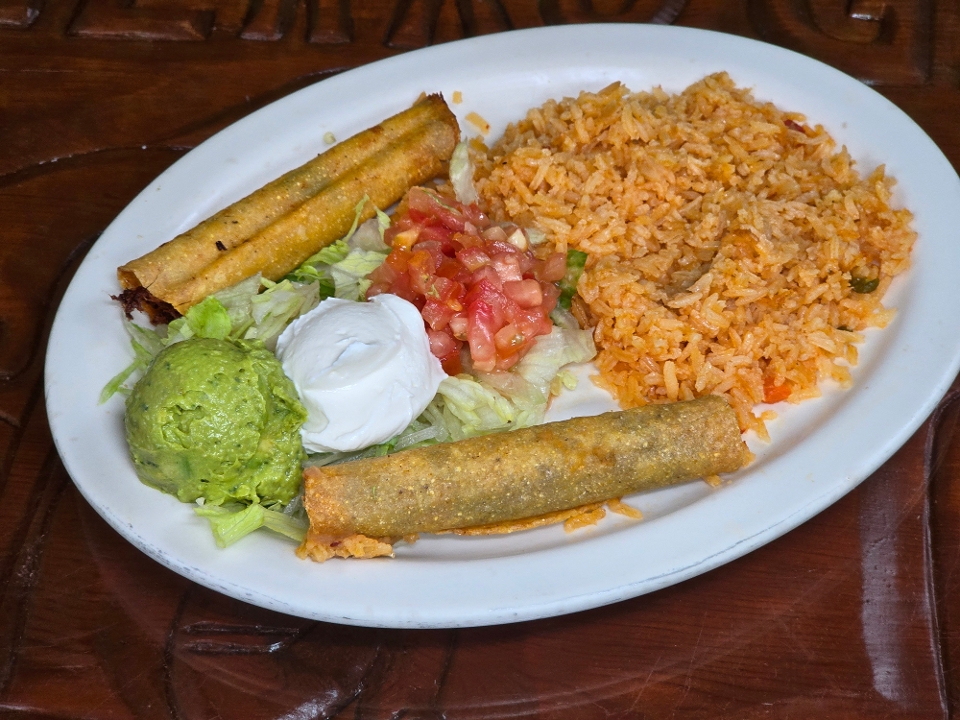 Dos Taquitos.