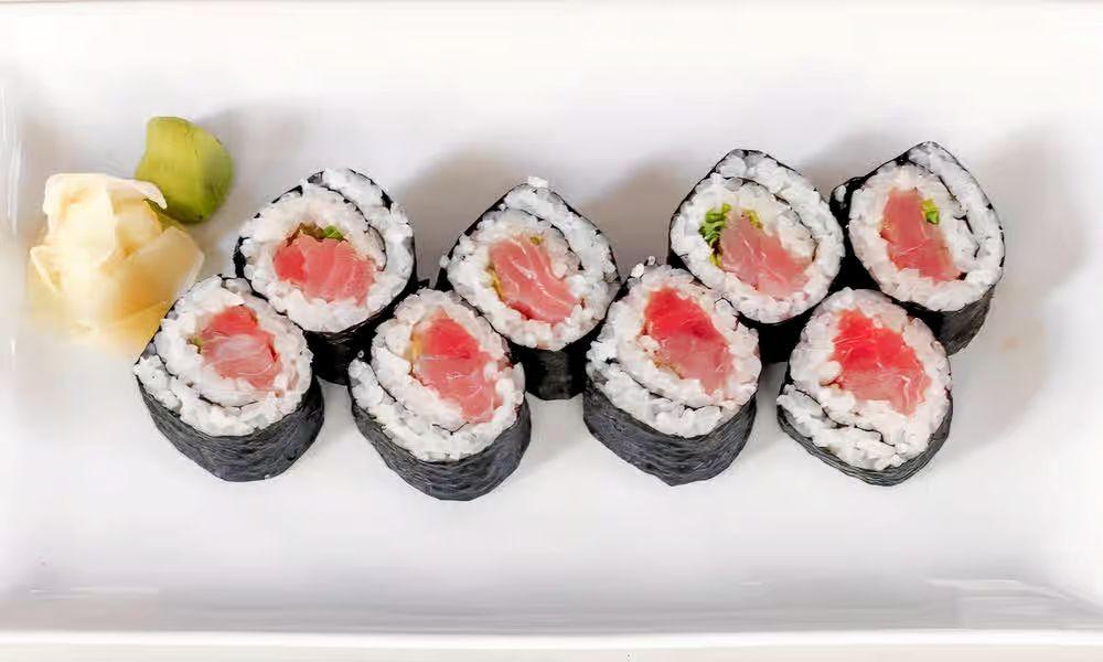 Hamachi Roll.