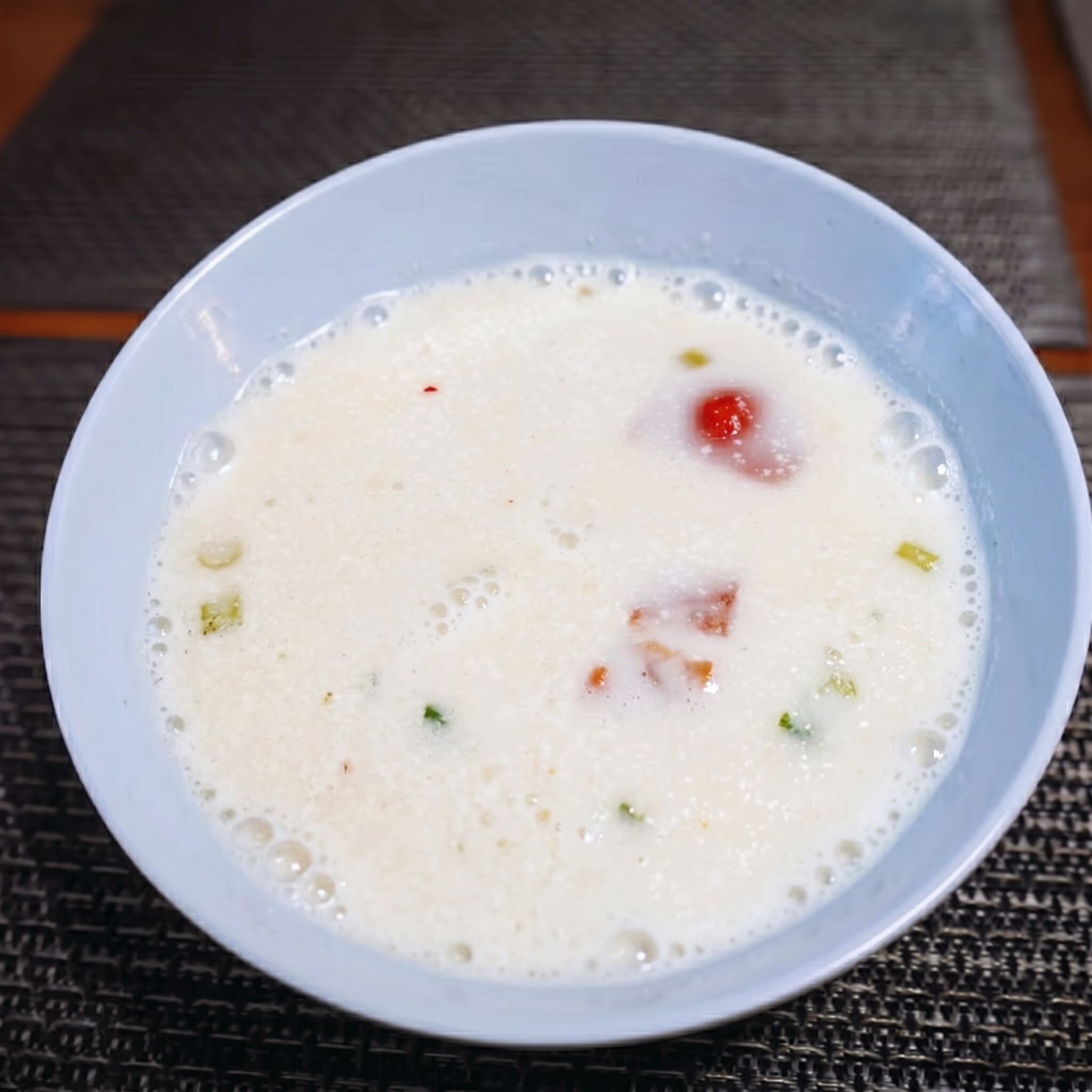 Tom Kha.
