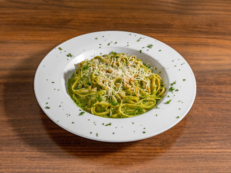 Fettuccine Pesto.