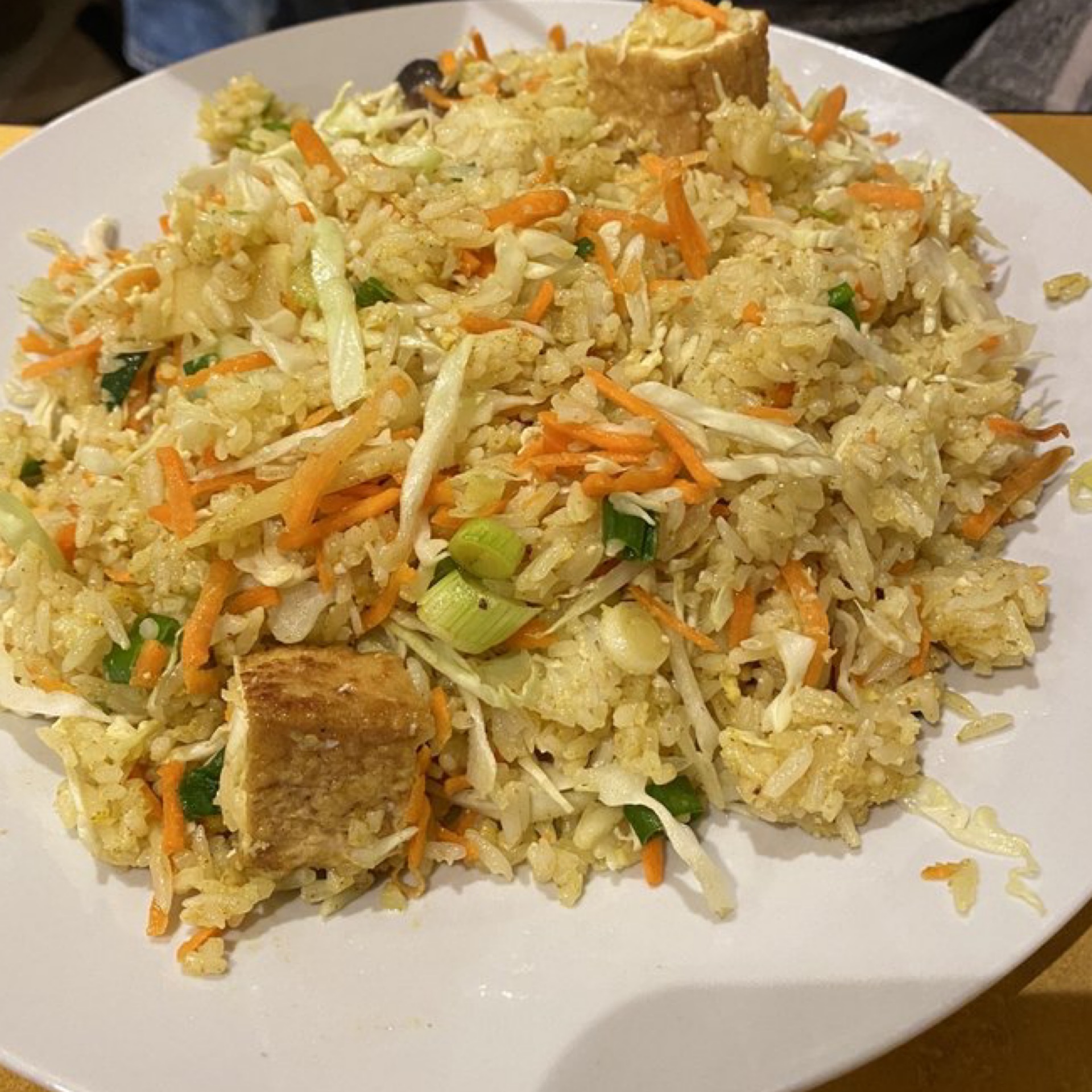 76. Vegetarian fried rice (broccoli, mushroom, bamboo shoots, cabbage & carrot) - cơm chiên chay.