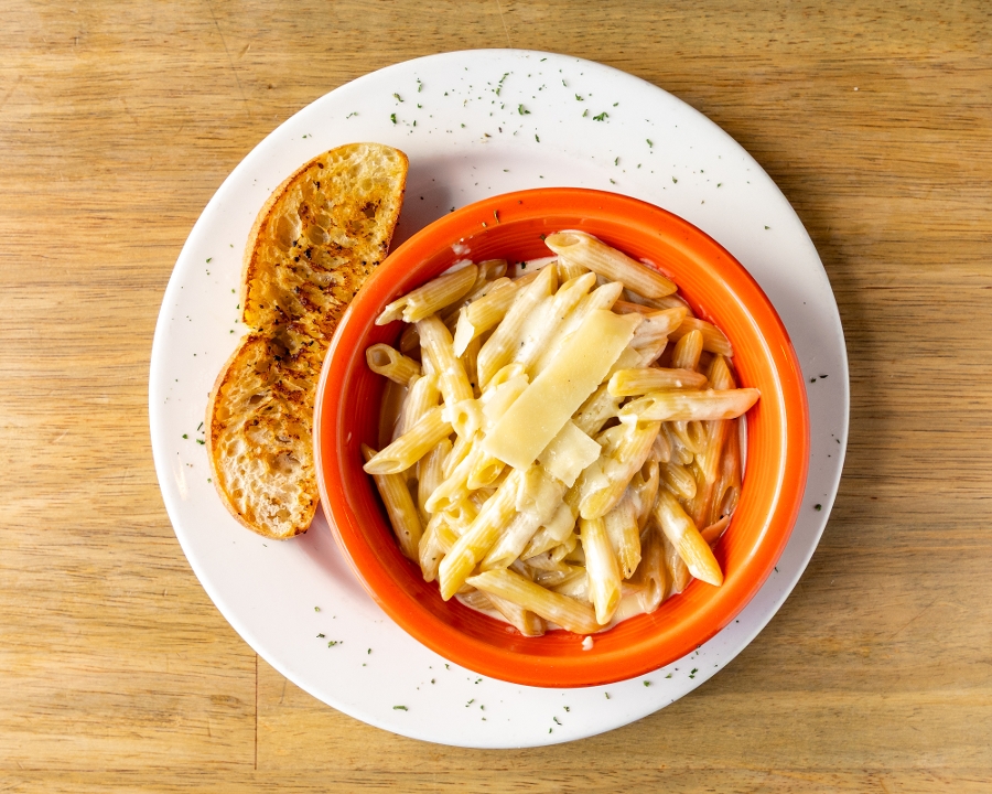 Kids Penne with Alfredo.