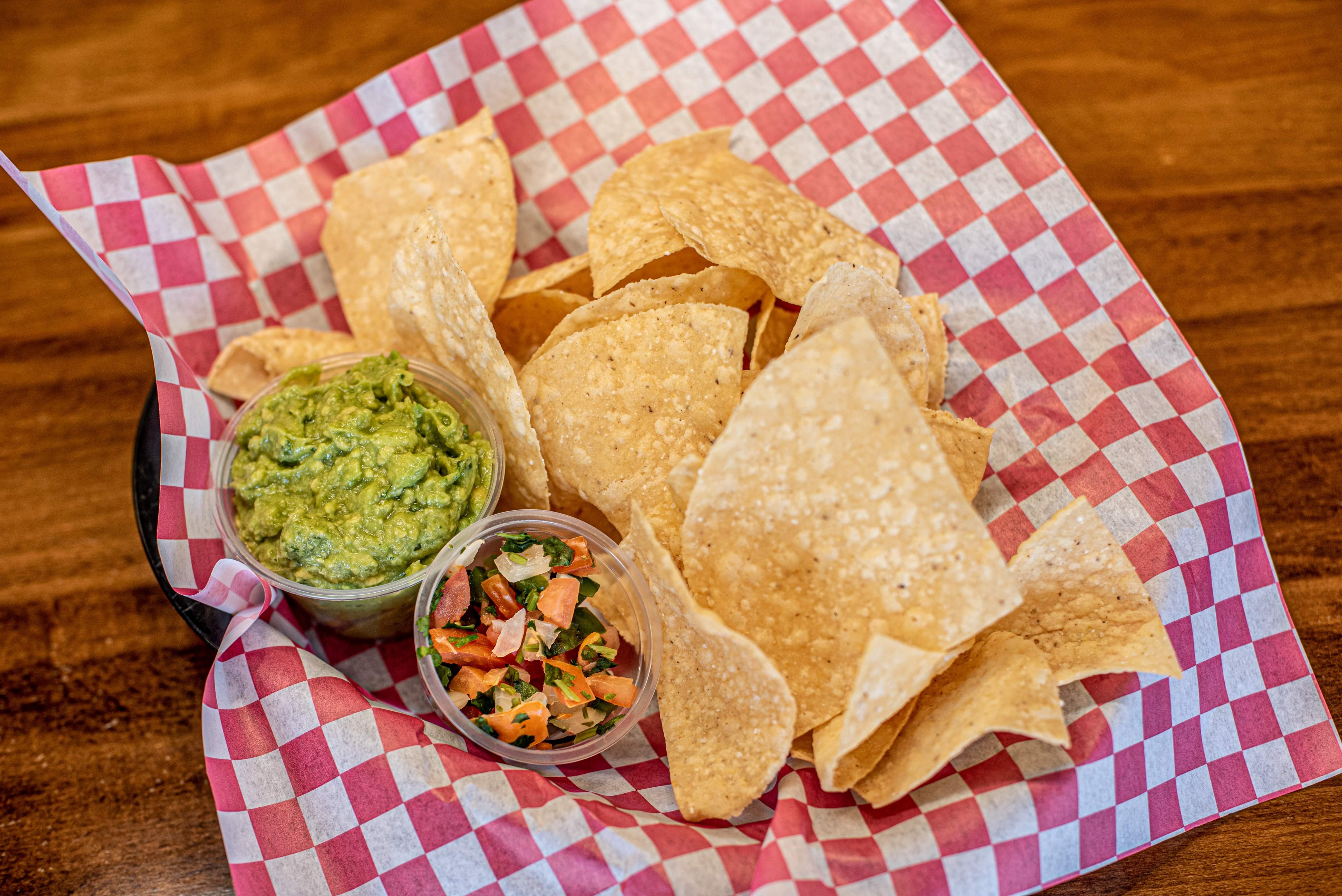 Chips&Guacamole.