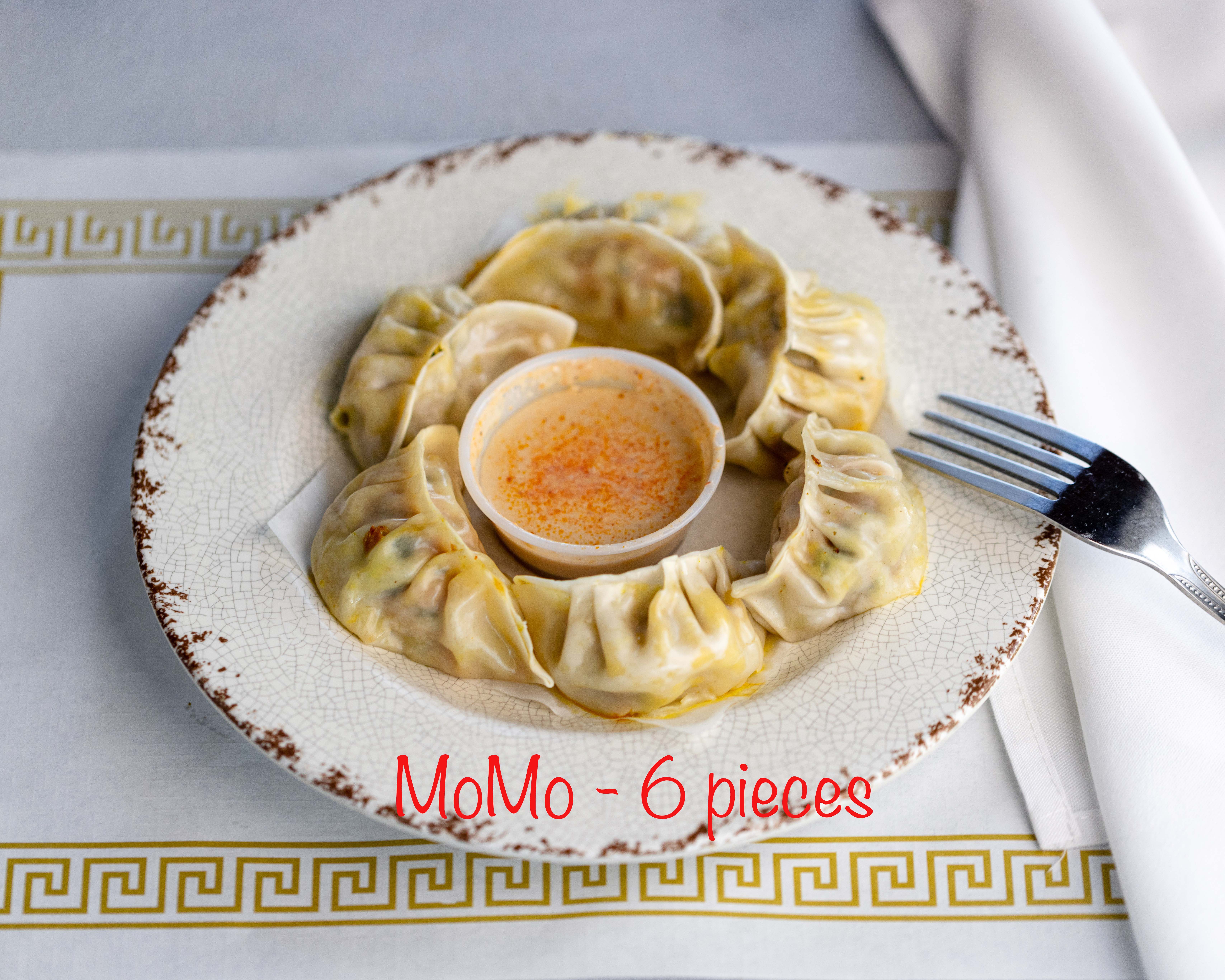 Momo - 6 Pieces.