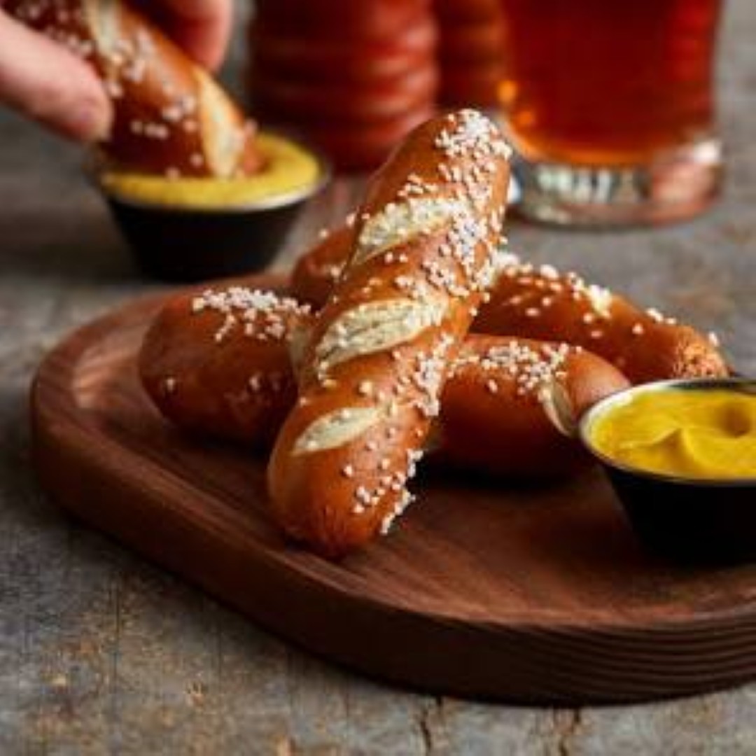 Pretzel Sticks (3 pcs).