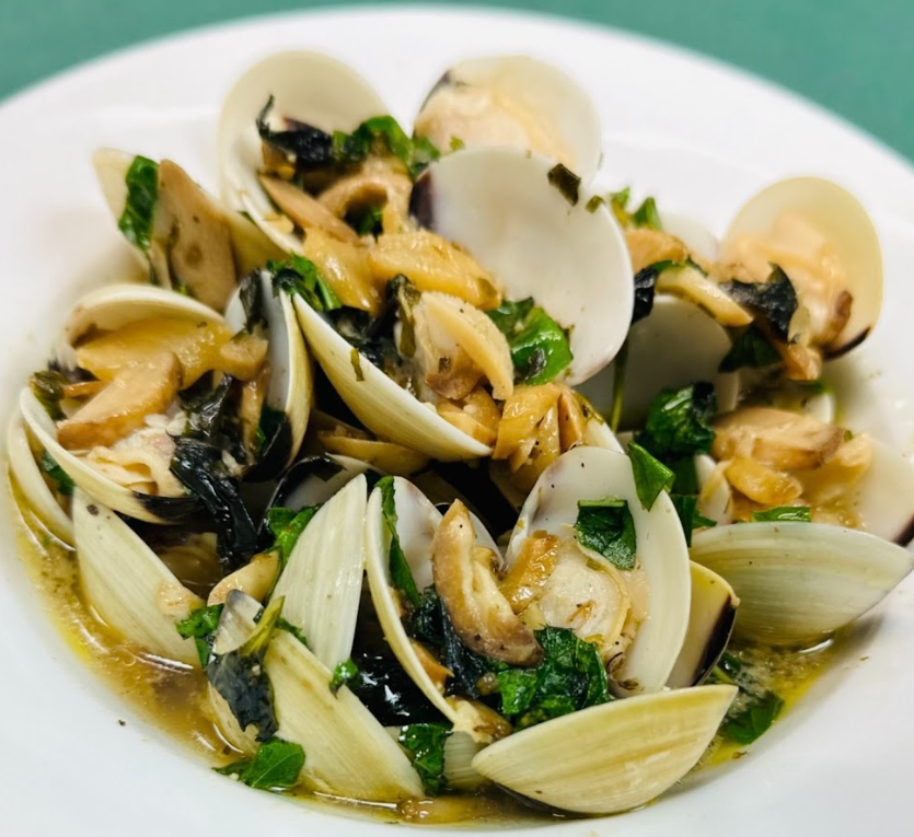 D-Little Neck Clams.