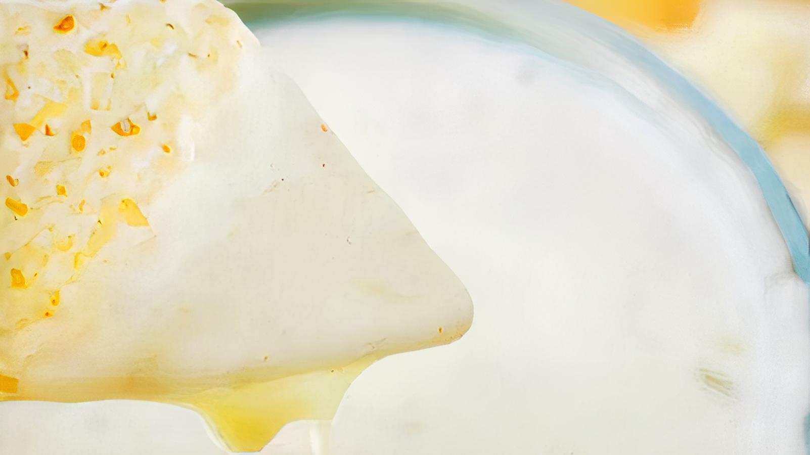 Chips & White Queso.