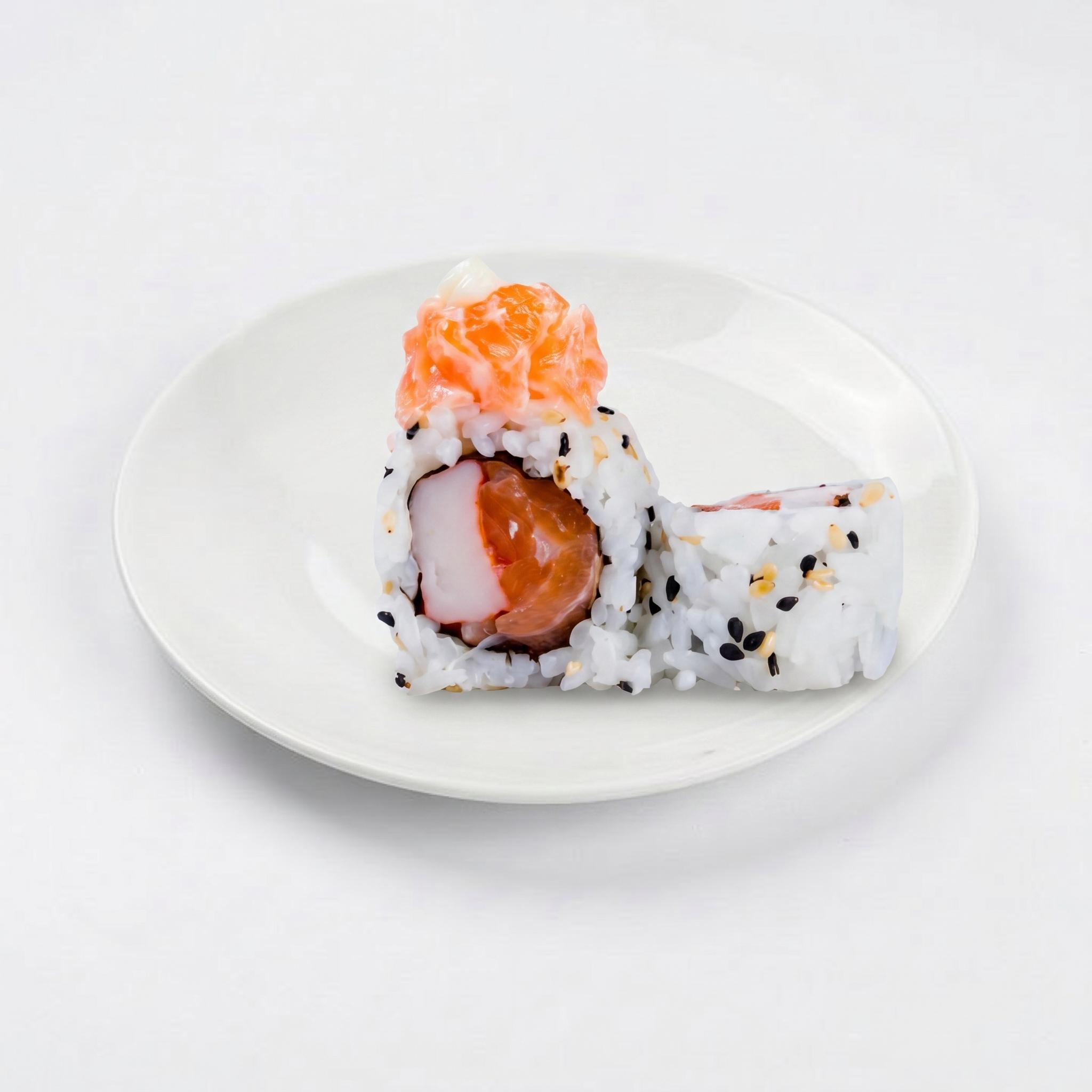 SALMON SPECIAL ROLL*.