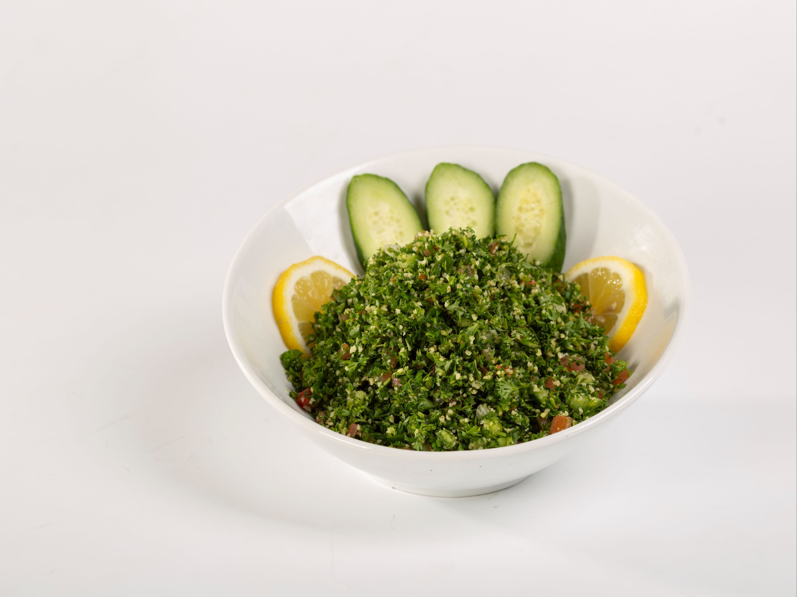 Tabbouleh Salad/ سلطة تبولة.