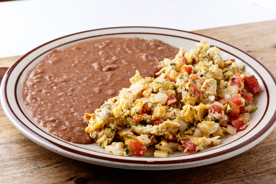 Huevos A La Mexicana.