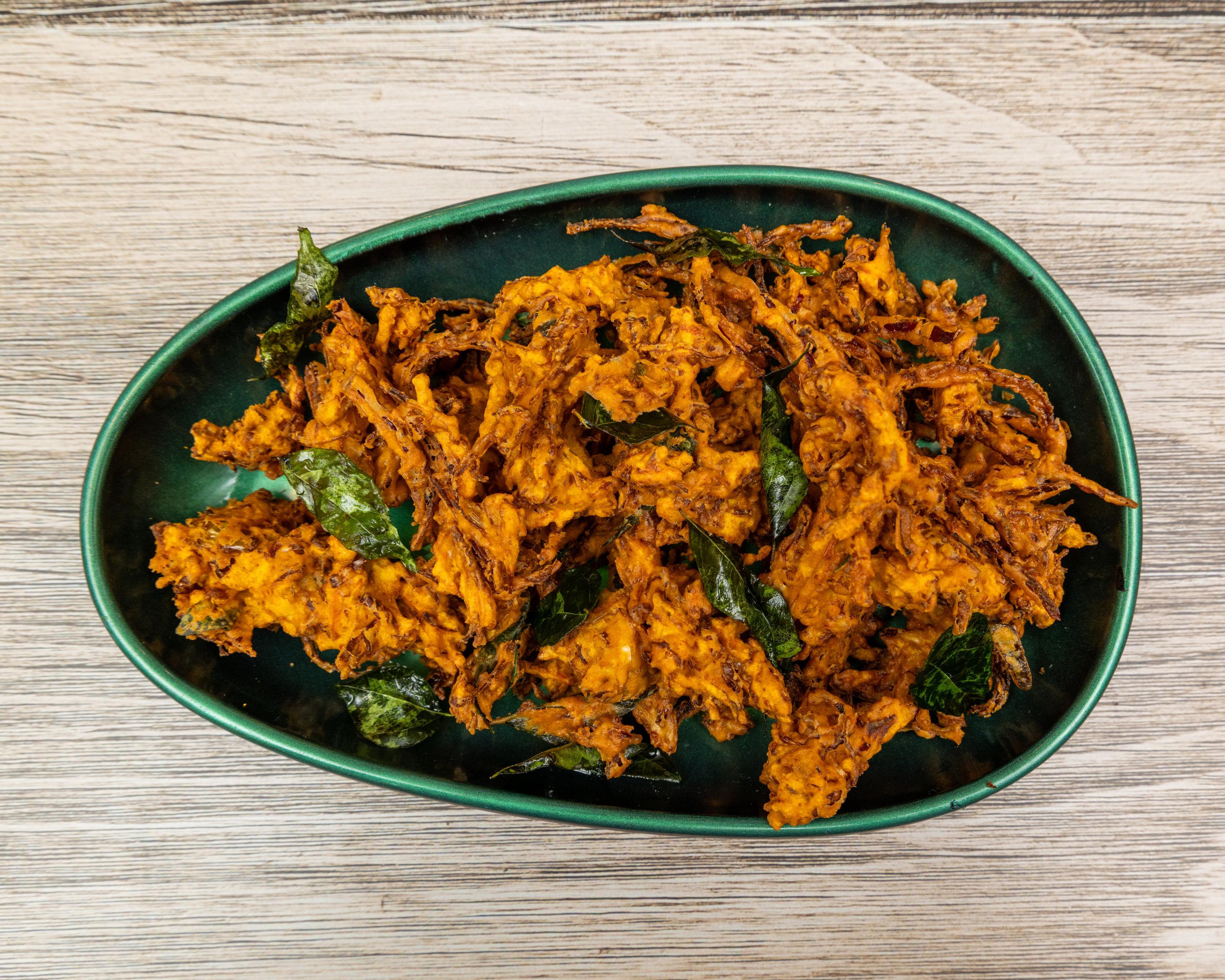 Veg pakoda 1/4 tray.