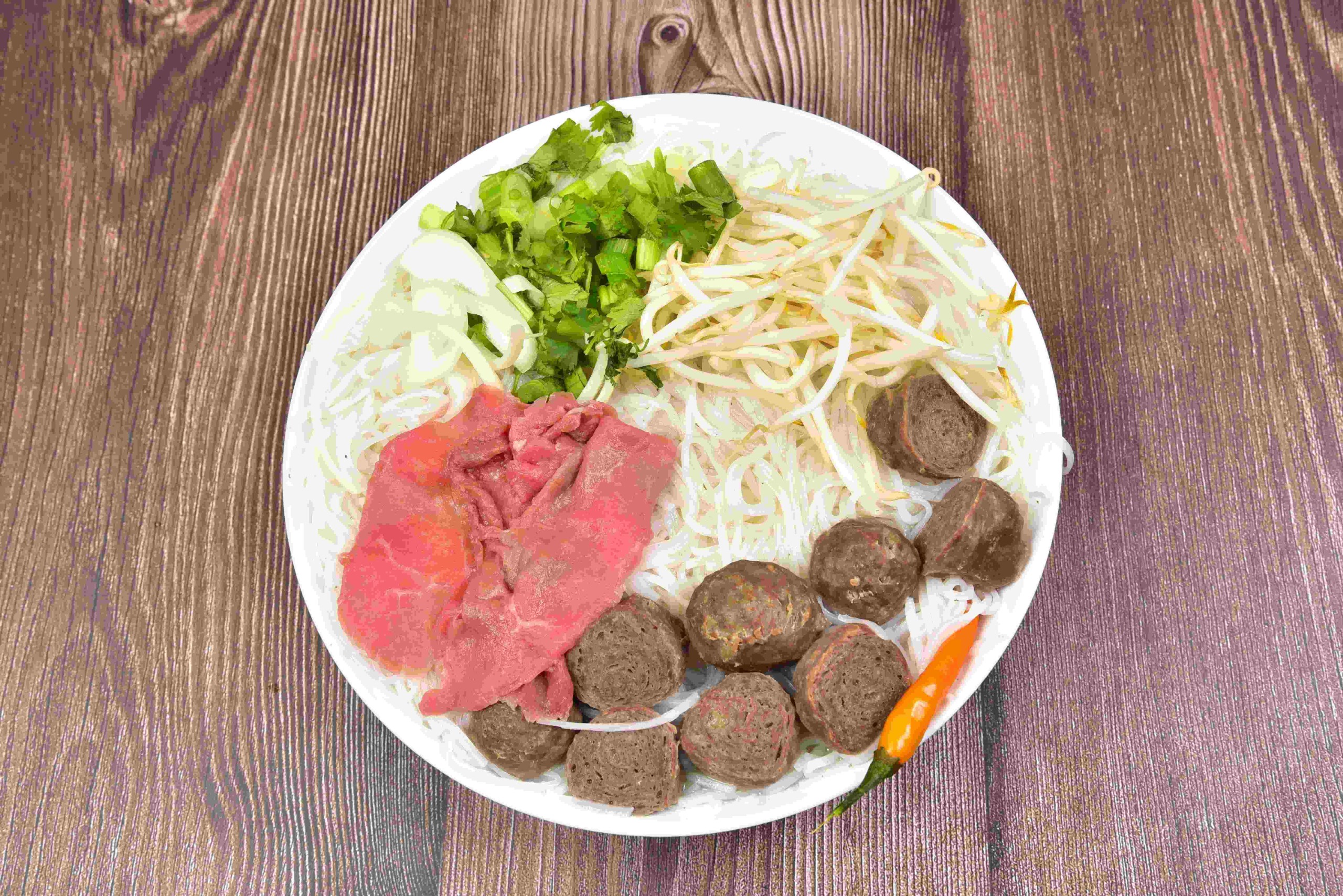 P3. Pho Meat Balls - Phở Bò Viên.