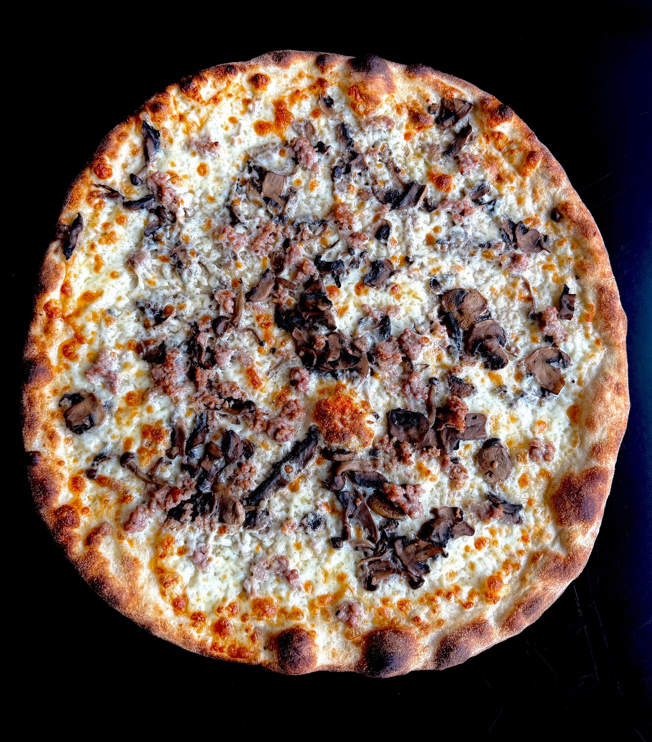 Boscaiola Tonda Pizza.