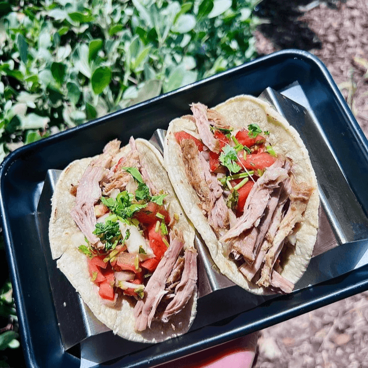 TACOS DE CARNITAS.