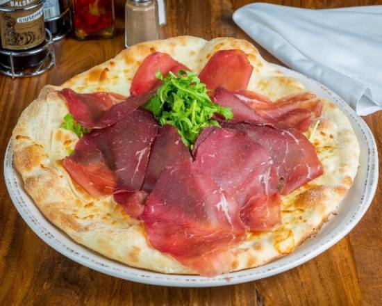 Pizza Parma ham and burrata.