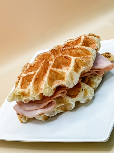 Croffle - Ham & Cheese.