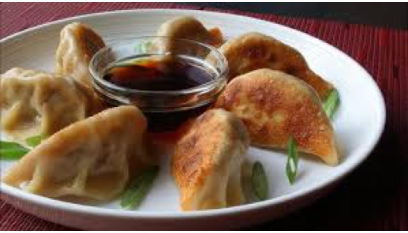 Classic Pork Potstickers – Pan-Seared Dumplings– (6).