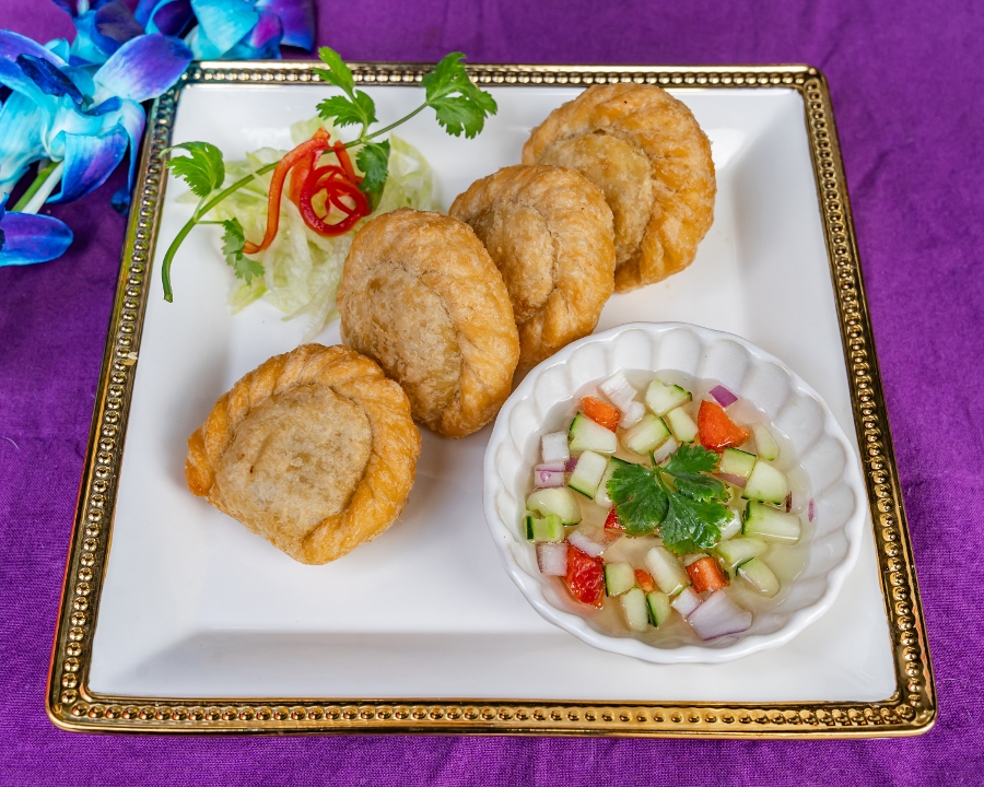 Curry Puff (4 pcs).