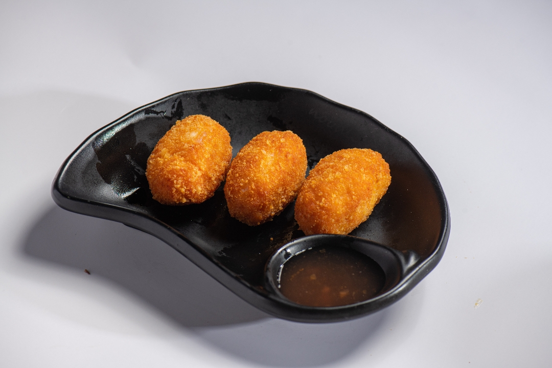 B-19 Fried Shrimp Stick with Cheese (3 PCs) 炸芝士蝦條.