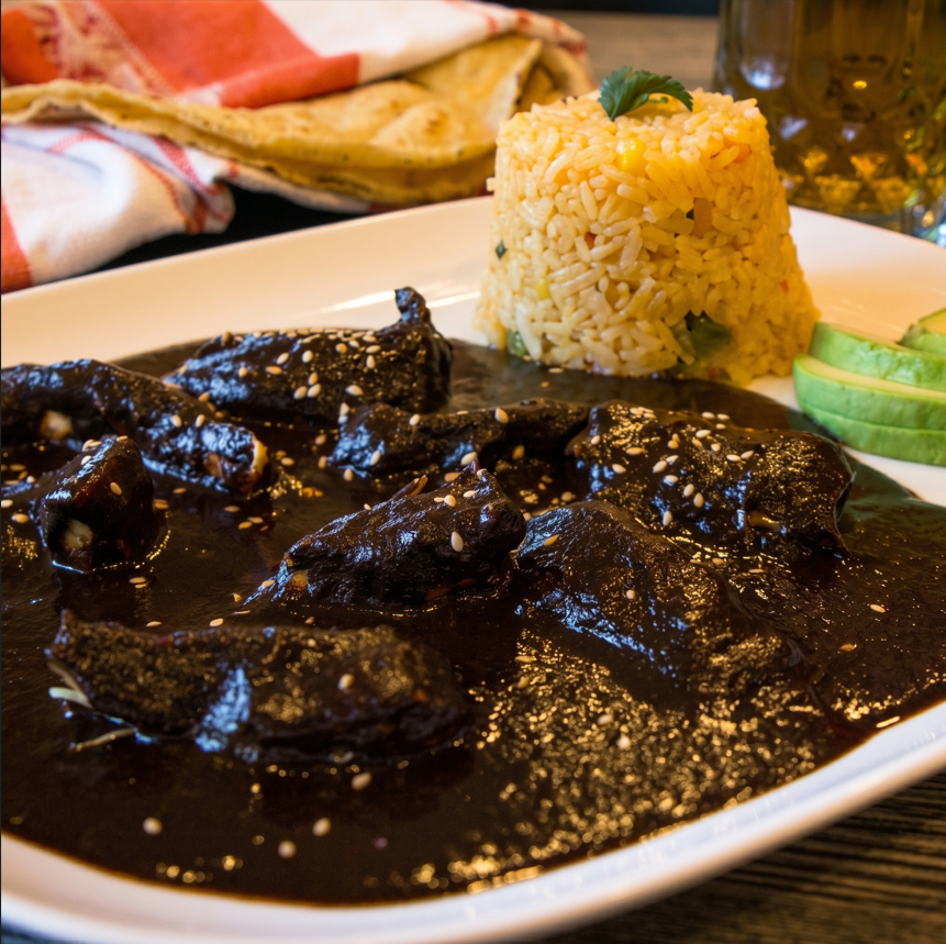 Mole negro.