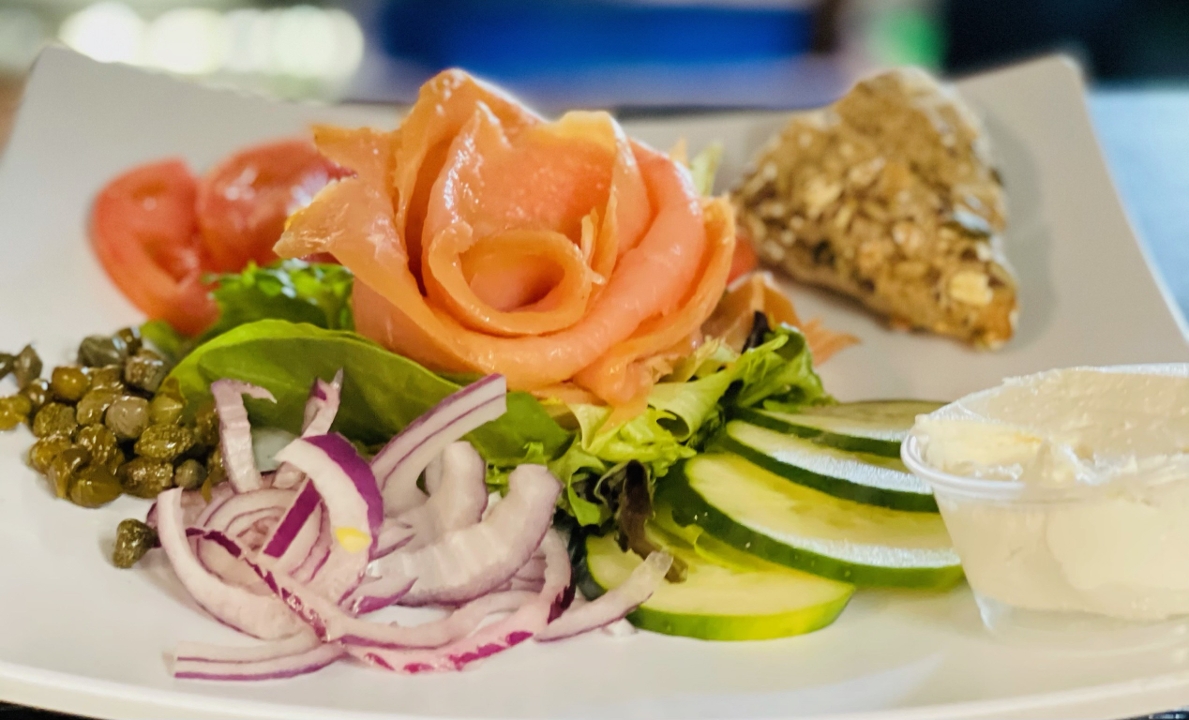#55 Salmon Plate.