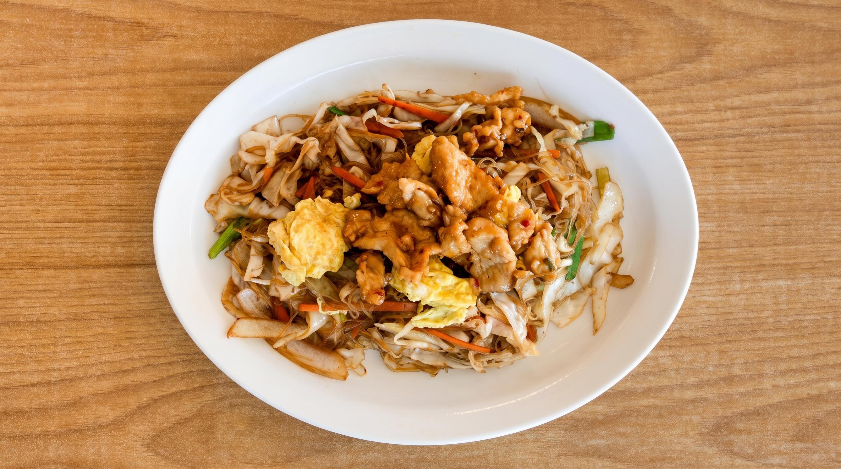 CHICKEN RICE NOODLES.