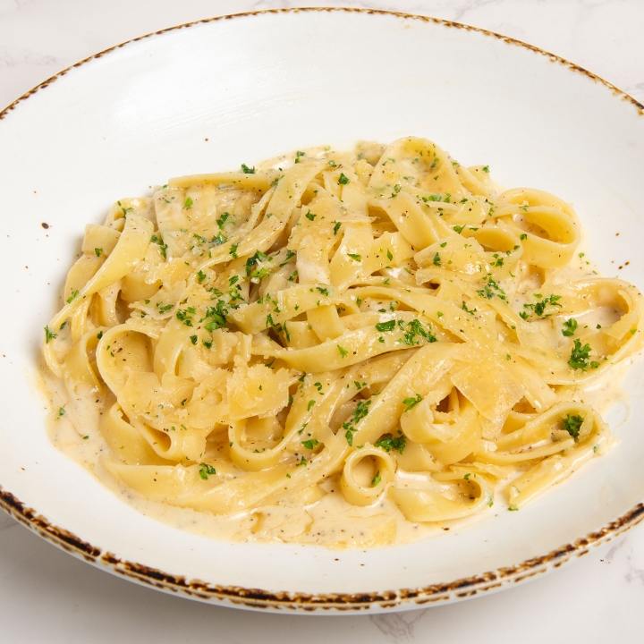 Fettuccini Alfredo.