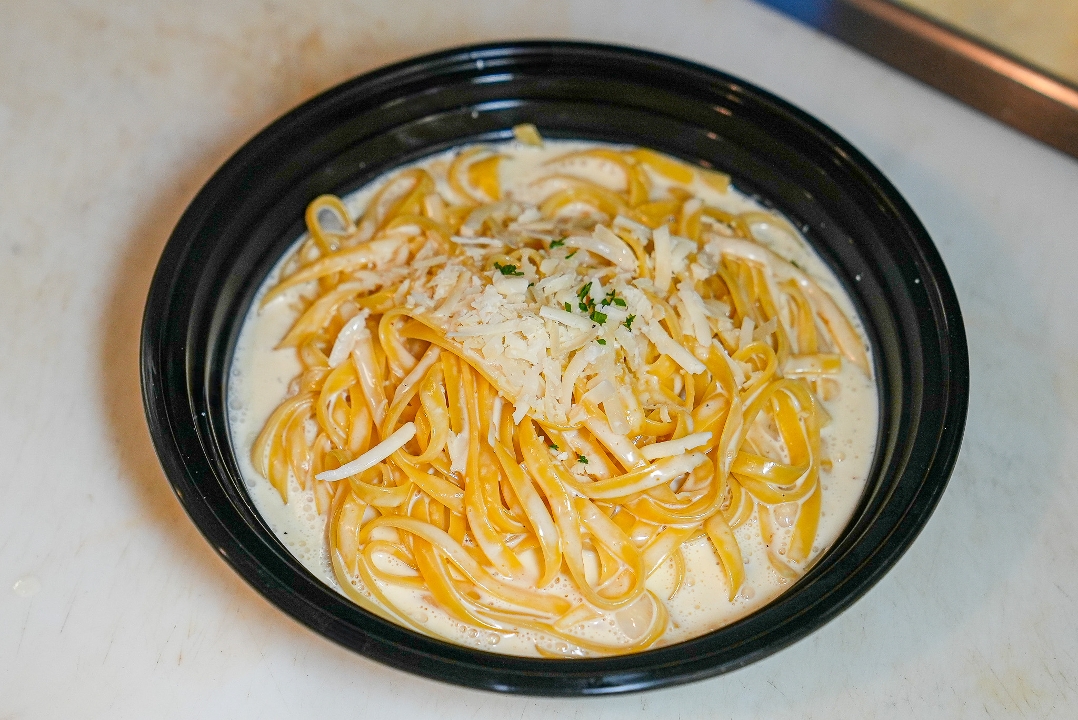 Alfredo Sauce Fettuccine.