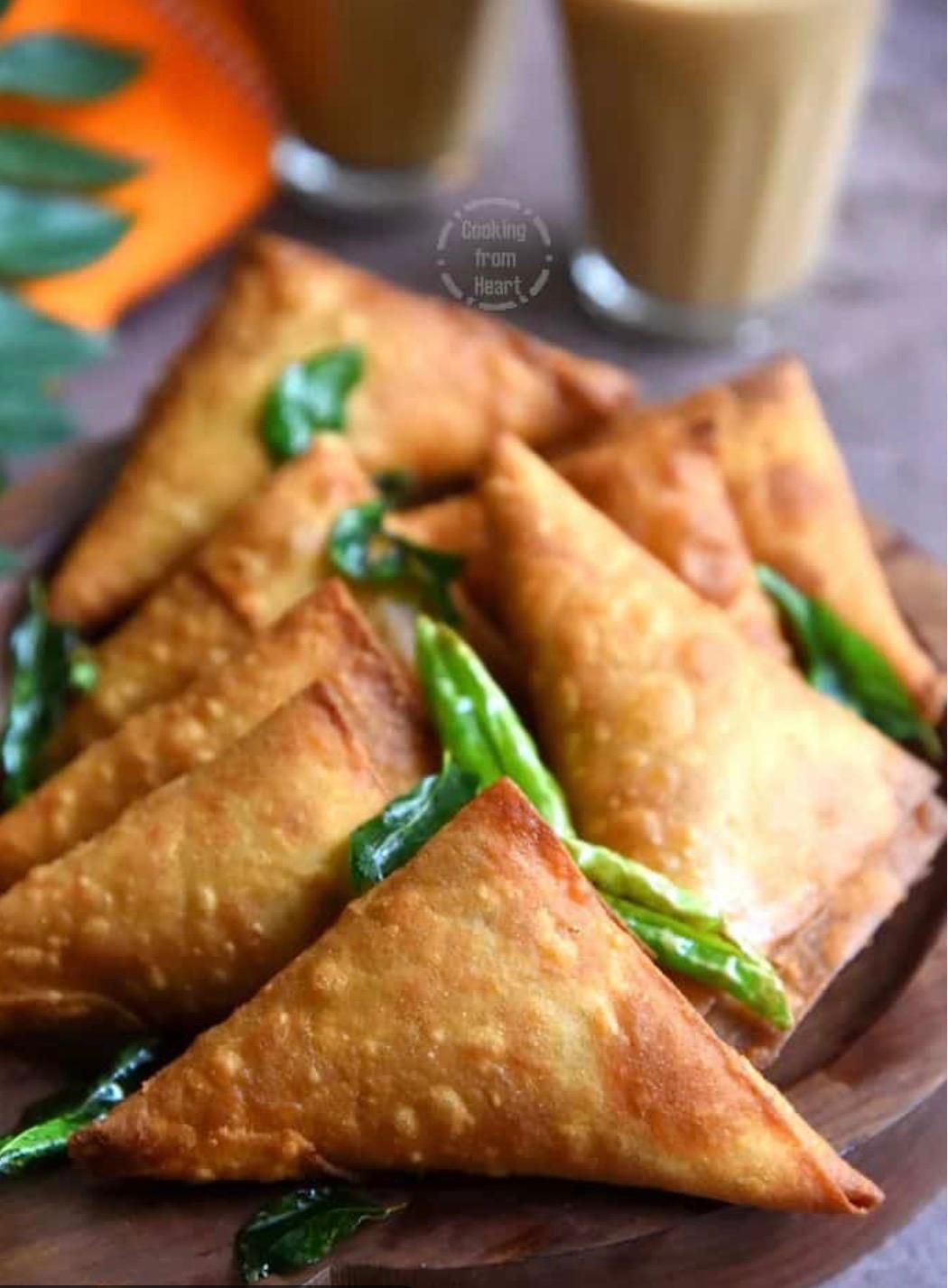 Hyderabadi Onion Samosa-Regular.