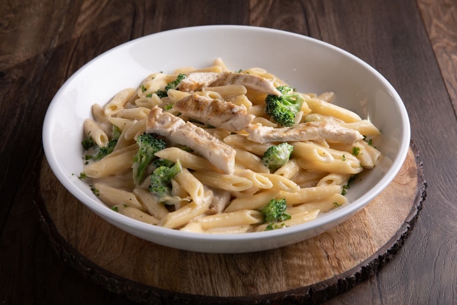 PENNE ALFREDO LARGE.