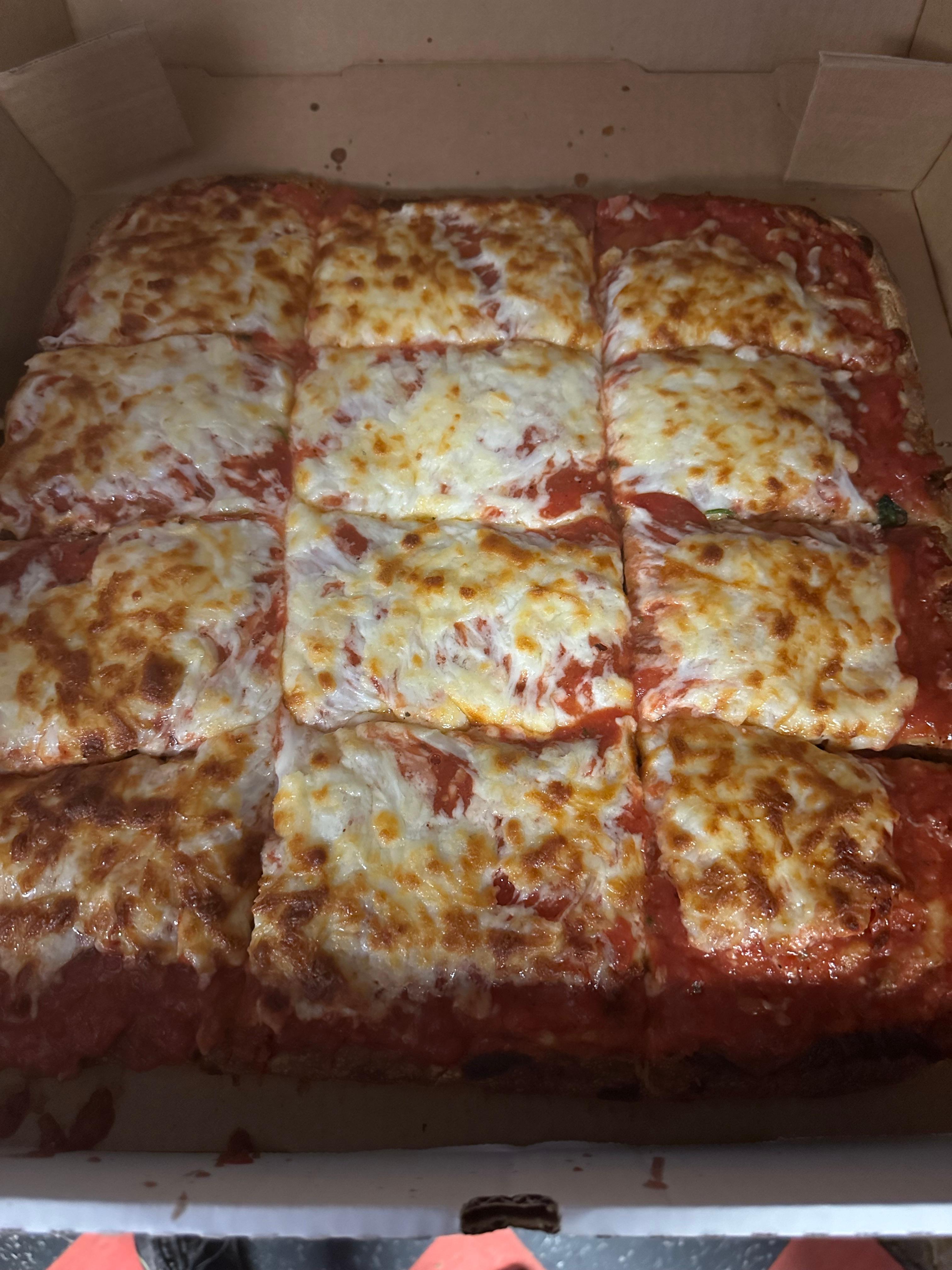 Sicilian Pizza (12 Slices).