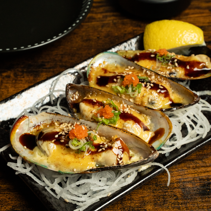 BAKED GREEN MUSSELS.