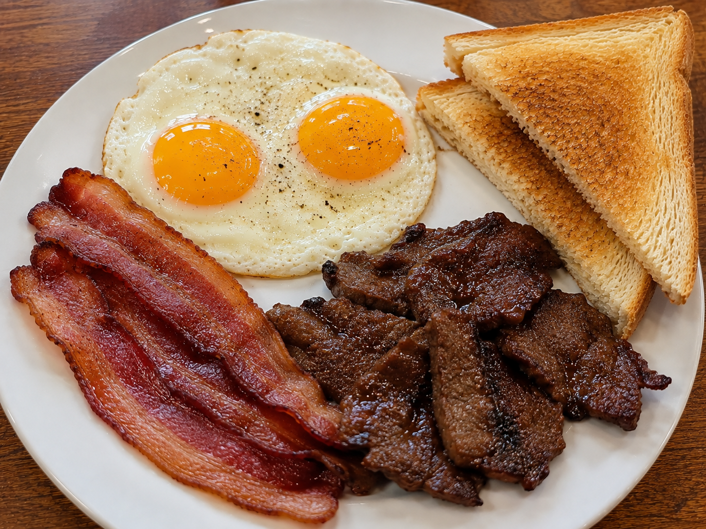Set 4: 2 Eggs, 2 Bacon & Tapa.