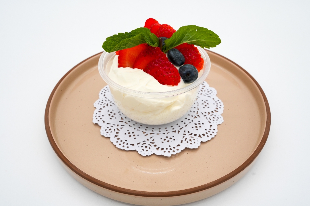 Side Berries N' Cream.