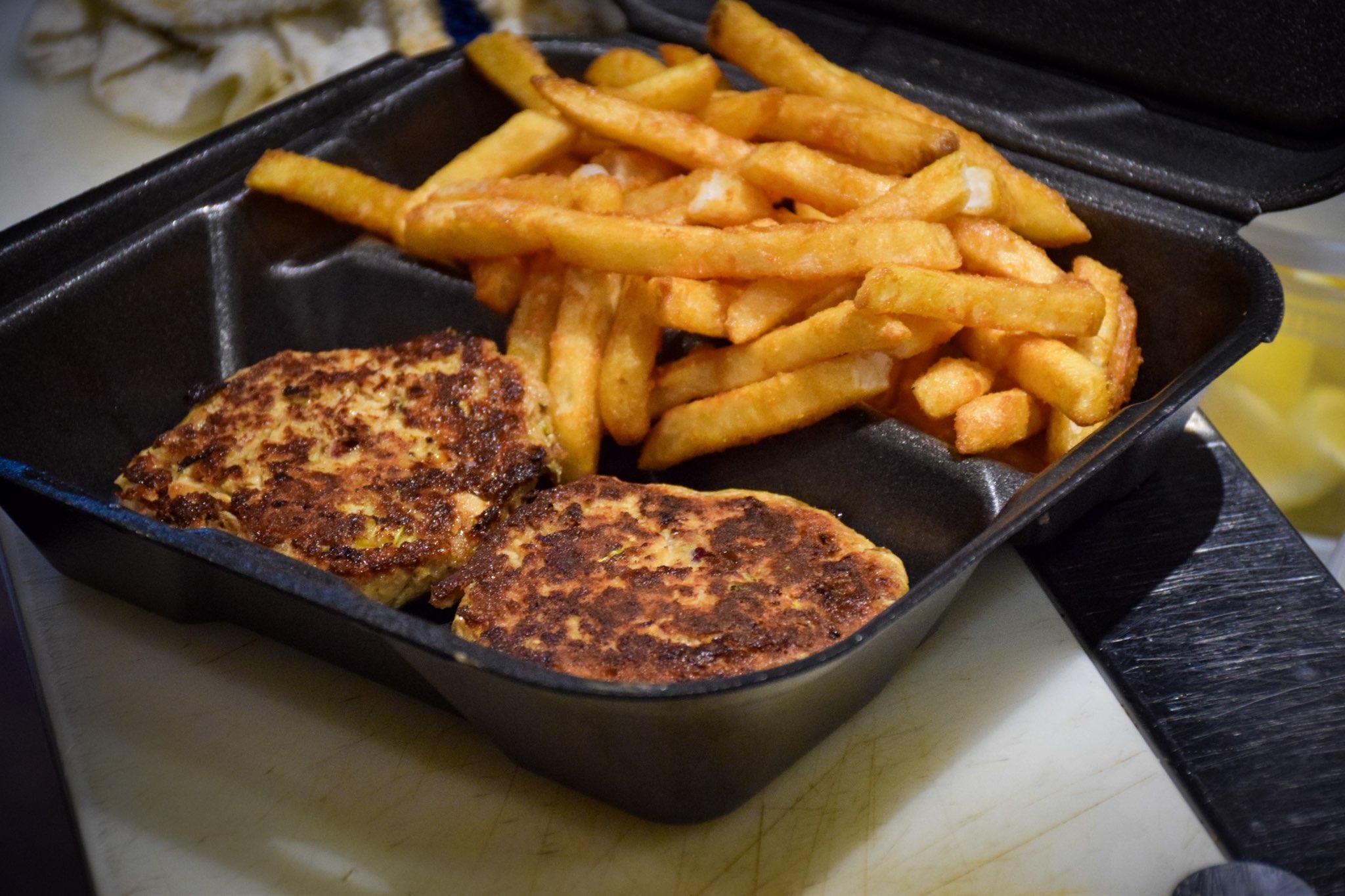 GRILLED SALMON CAKES.