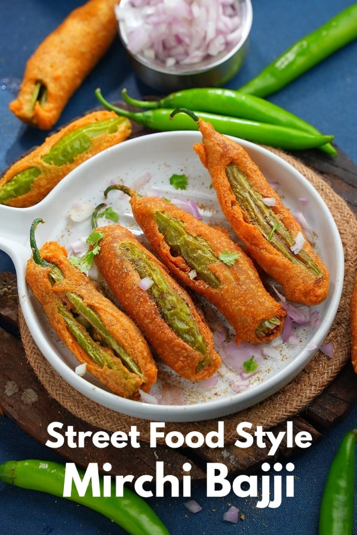 Mirch Bajji (4pc) (Andhra Style Mirapakaya Bajji).