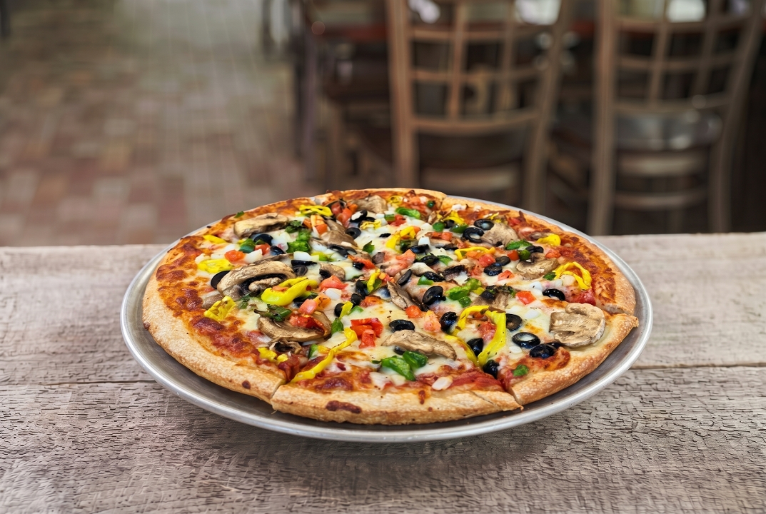 Small 10" Garden Veggie Pizza.