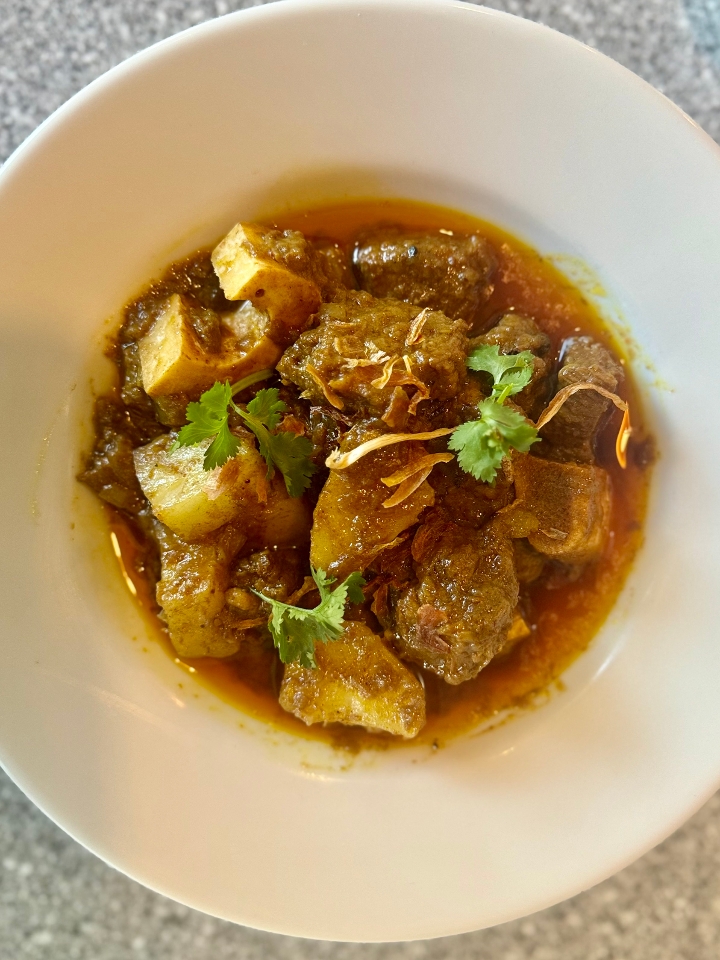 Beef Bhuna Bowl.