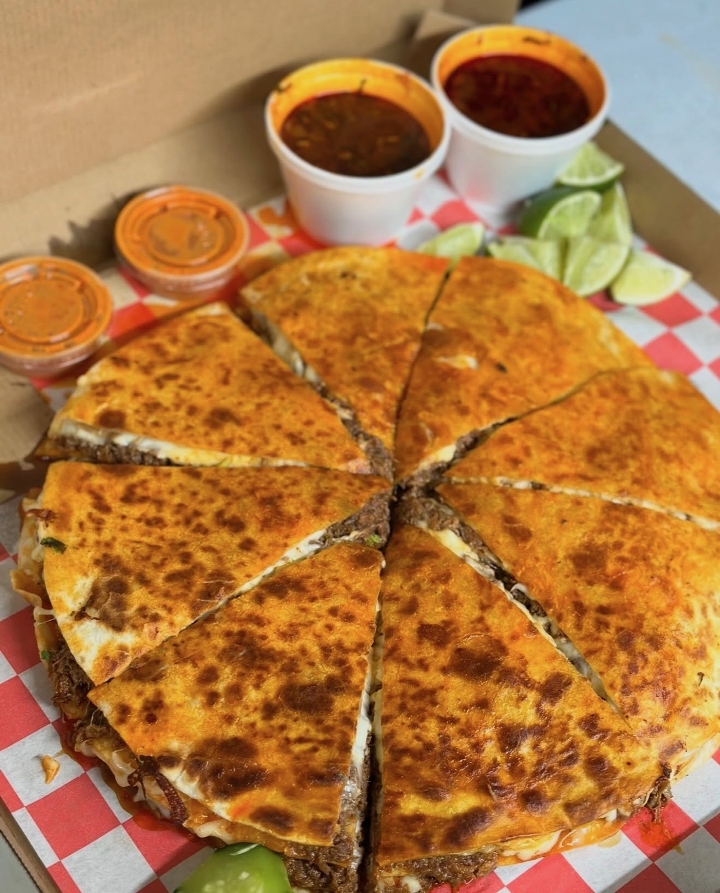 Pizza Birria.