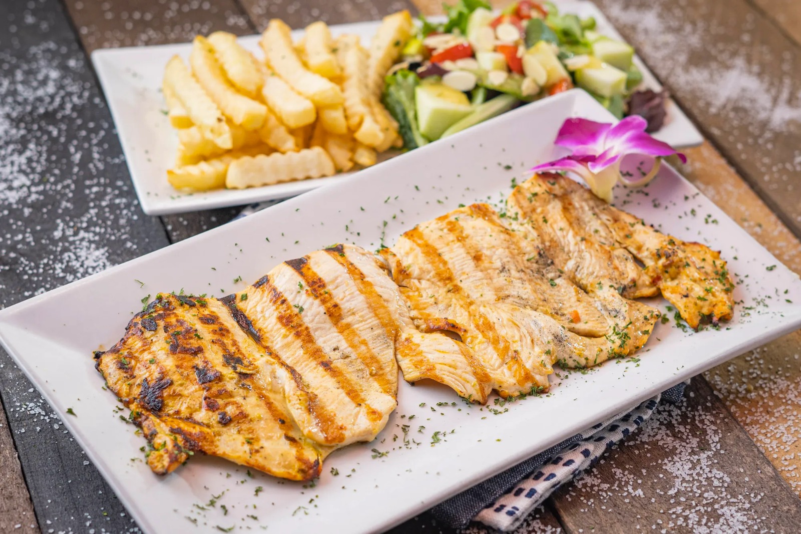  Grilled chicken breast - Pechuga a la Parrilla.