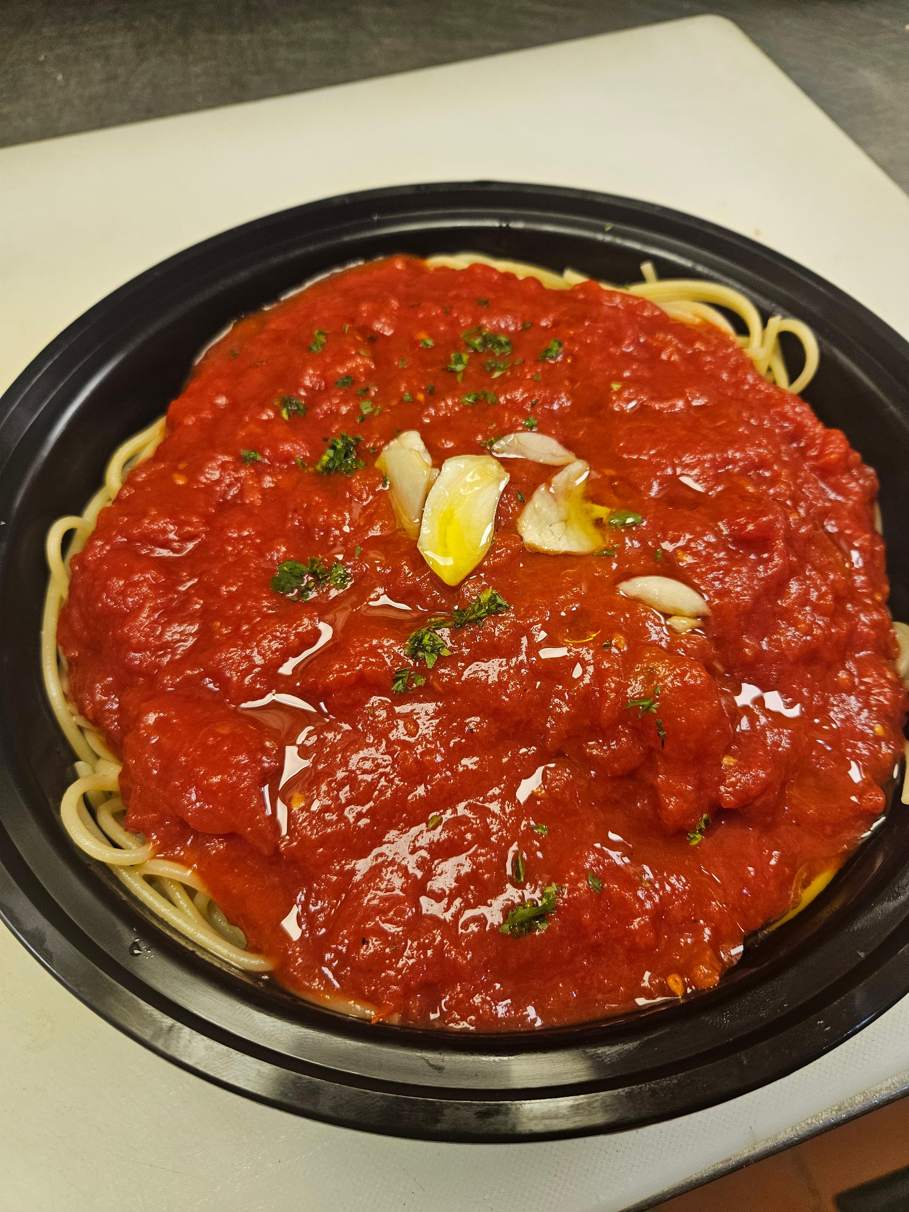 Pasta w/ Marinara Sauce.