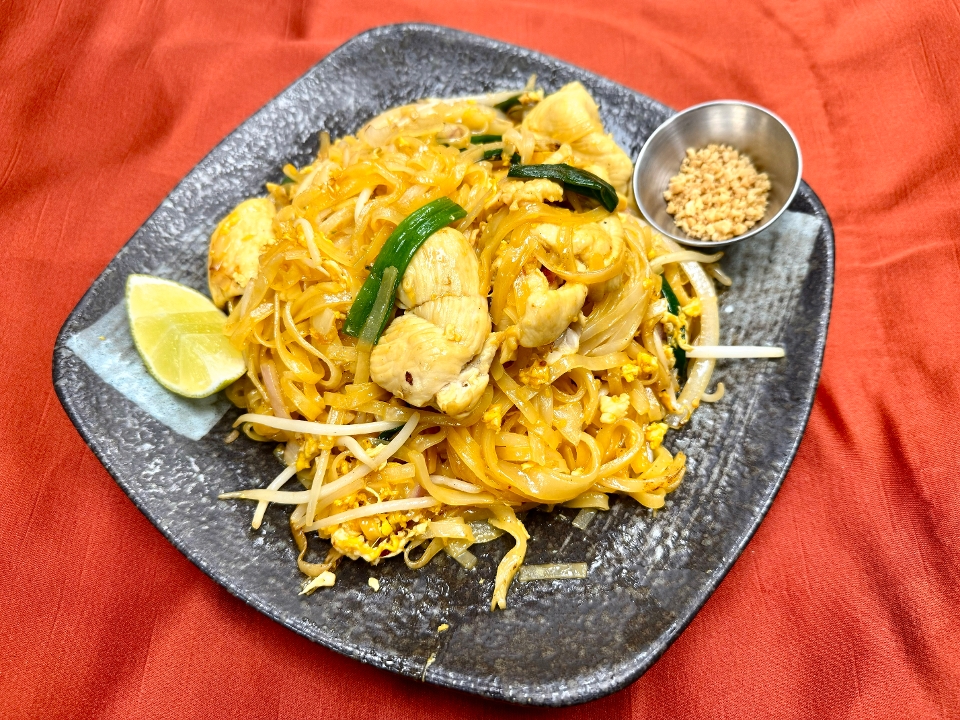 16-Stir Fried Sweet & Sour Spicy Noodle w Chicken - Pad Thai Ga.