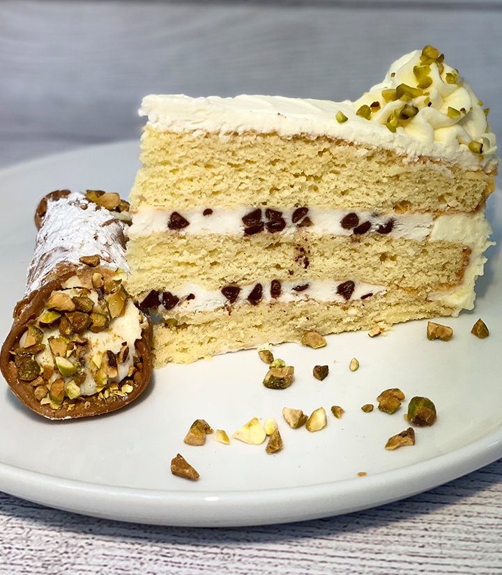 Cannoli Cake.