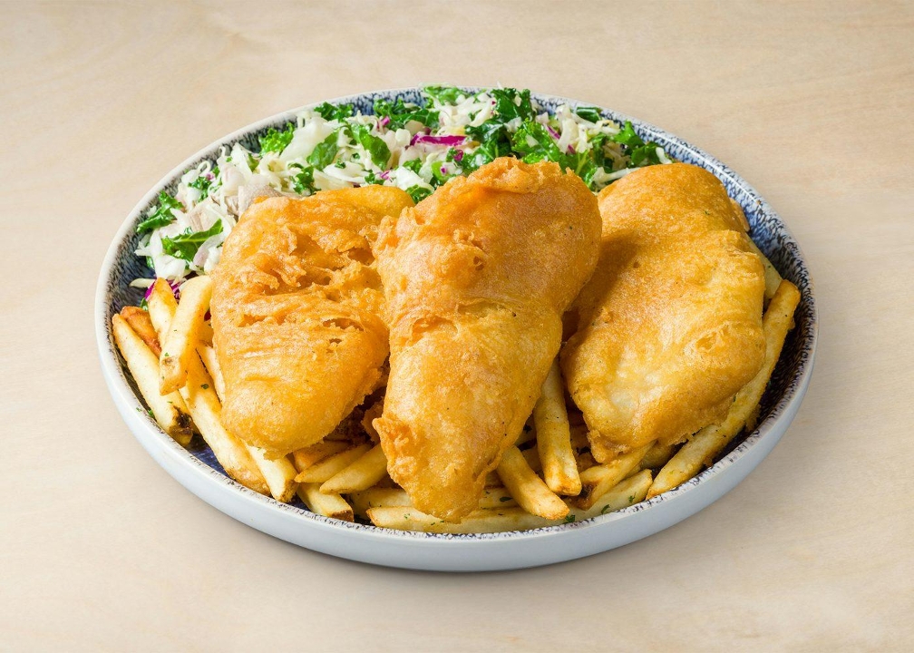 3 Pieces Catfish & Chips.