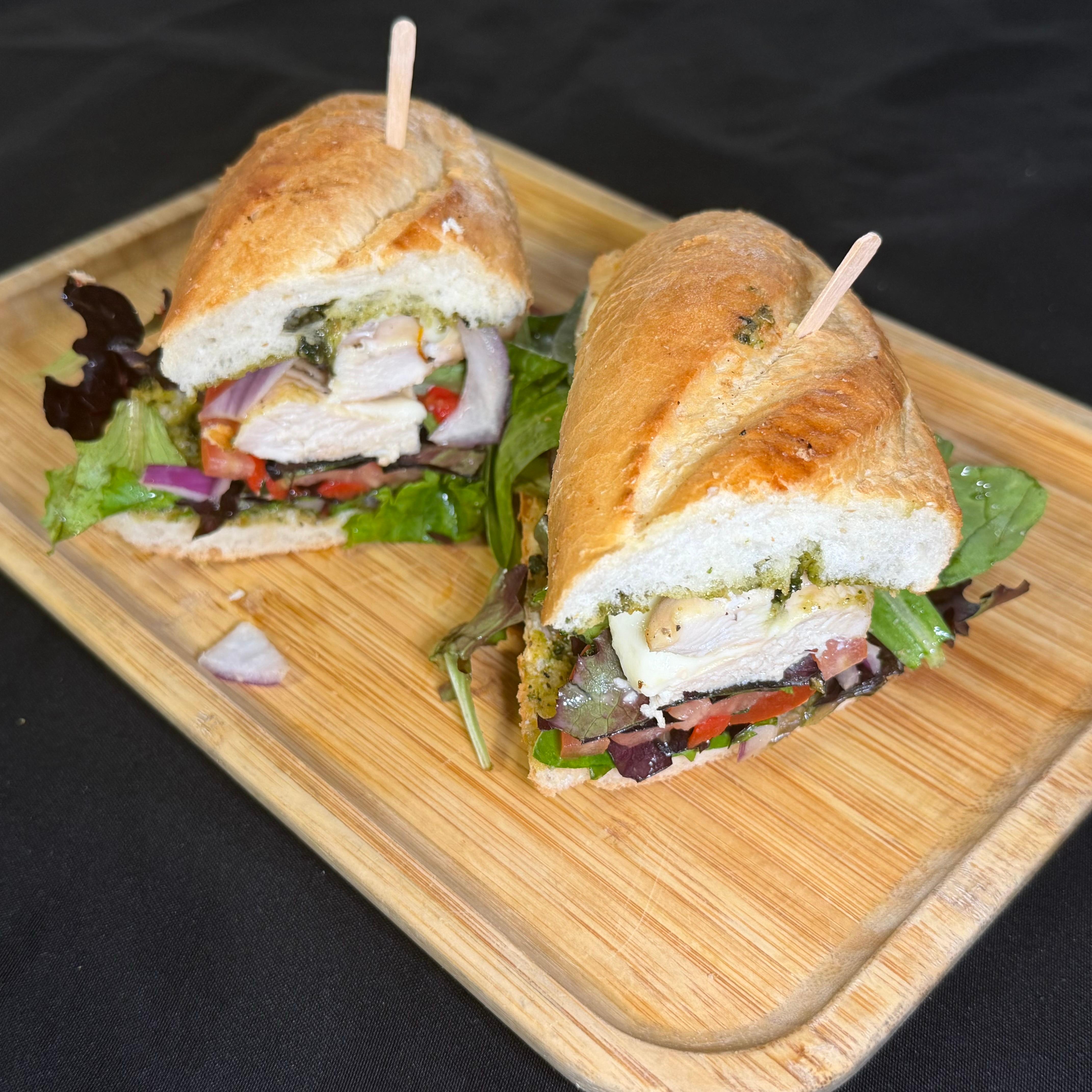CHICKEN PESTO SUB.