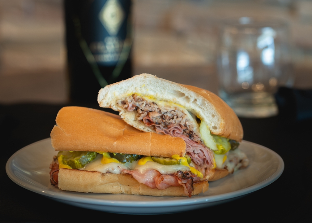 CUBANO.